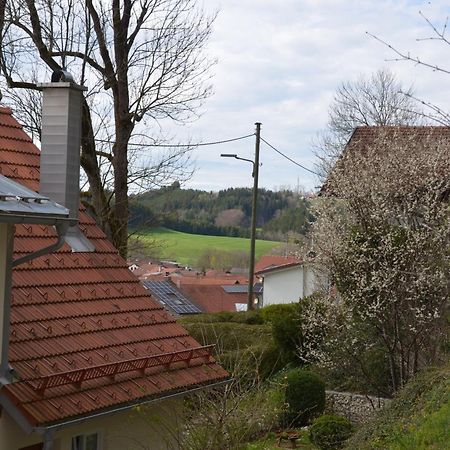 Beim Bergschreiner Apartment Oberguenzburg Exterior photo